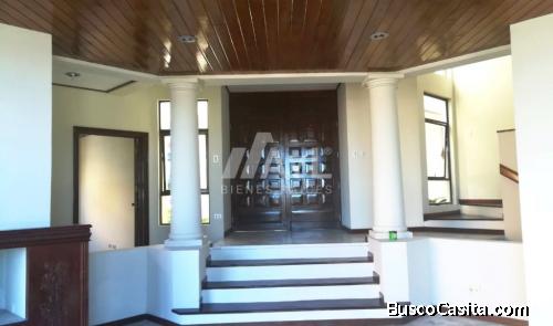 Amplia casa en Venta y/o Alquiler en Santa Elena – (SE2133F)