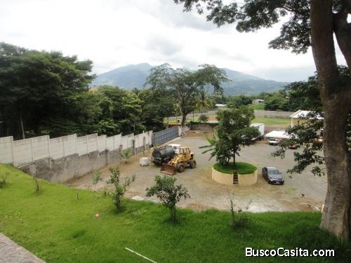Vendo Predio en Guazapa a 200 metros de la Troncal del Norte.