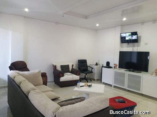 Vendo casa innovadora en excelente zona de Santa Ana info al 71010128