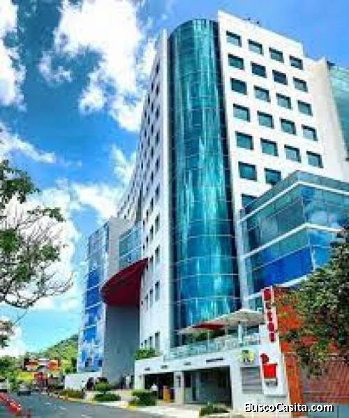 Alquilo local en primer nivel edificio AVANTE