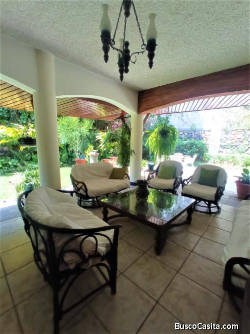 Vendo hermosa casa en Cumbres de la Escalón