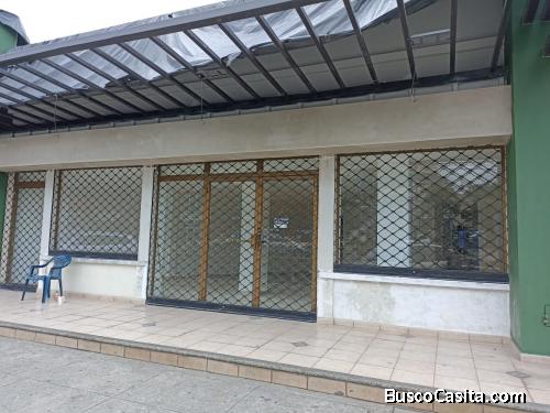Alquilo local en Zona Rosa San Benito