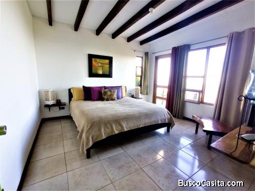 Vendo casa en El Boquerón con vista ESPECTACULAR