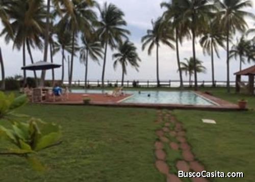 VENDO Propiedad de Playa en Costa Azul Primera Fila