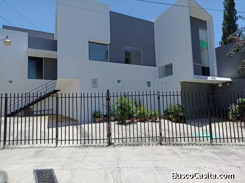 Alquilo edificio por redondel Masferrer