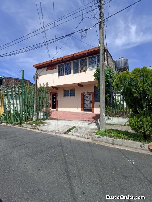 Casa en venta por la Universidad Nacional