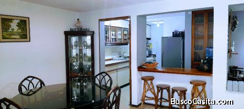 Vendo casa en colonia Miramonte 