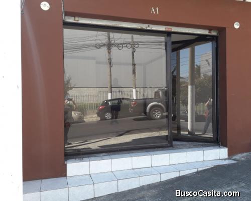 Se Alquila Local En Ciudad Merliot
