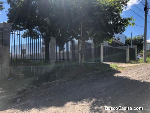 Terreno Comercial EN VENTA con excelente ubicación en Santa Ana