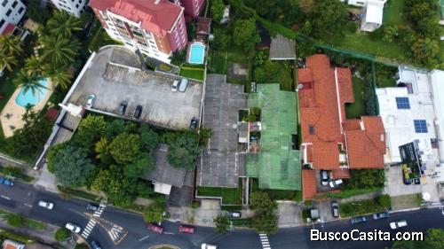 VENDO Propiedad comercial Bulevar del Hipódromo 1,342 varas