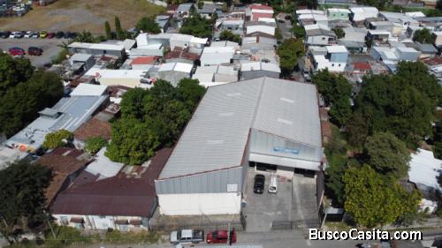  Vendo Bodega de 872 mts2 en Barrio San Miguelito