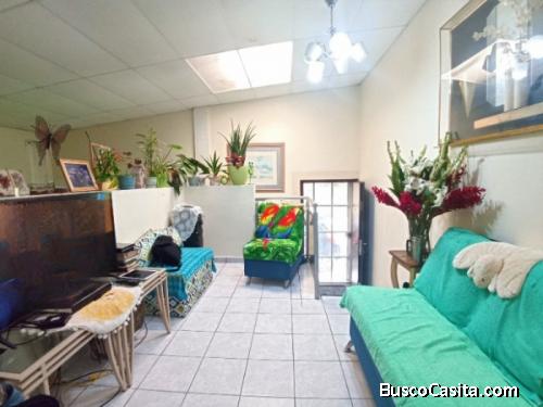 Casa en venta en Las Delicias Santa Tecla