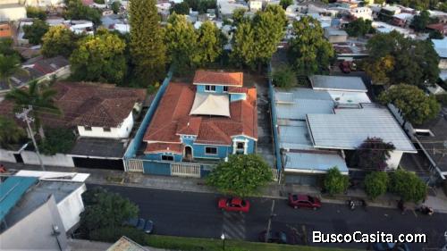 Vendo propiedad comercial en San Benito