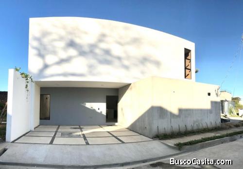 VENDO Casa a estrenar en El Sinaí Santa Ana
