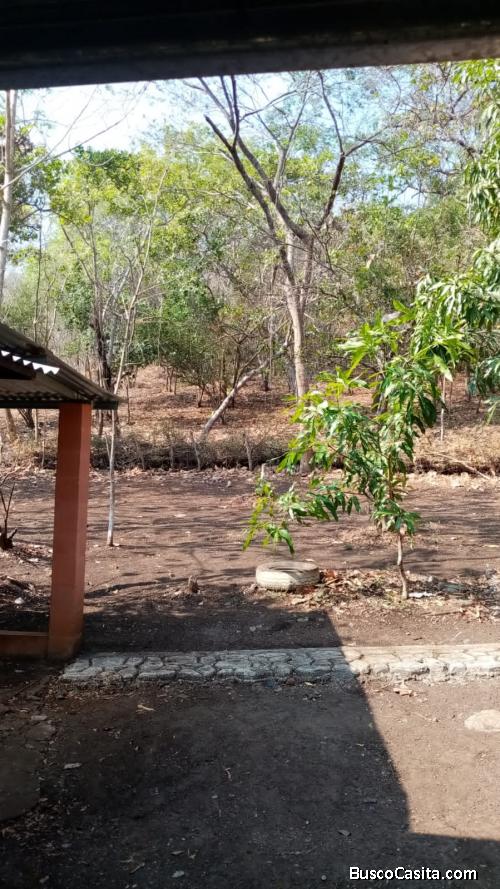Se vende terreno en playa El Tunco de 8.5 manzanas, ubicado a solo 2 km de la playa