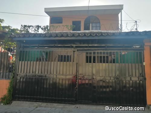 Casa ubicada en Zona Residencial cerca de Zona comercial