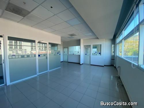 	 Oficina en alquiler en Torre Futura 167 metros