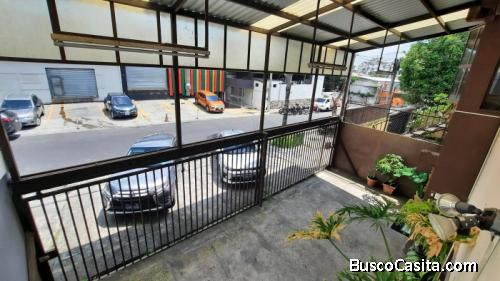 Vendo edificio para oficina en Flor Blanca