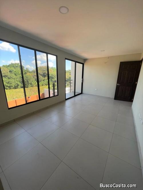 Espectacular casa a estrenar en Santa Ana