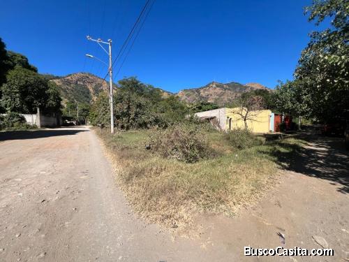 Amplio terreno en venta por INDES Santa Ana