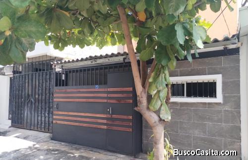 CASA EN VENTA ZONA ESTADIO CUSCATLAN