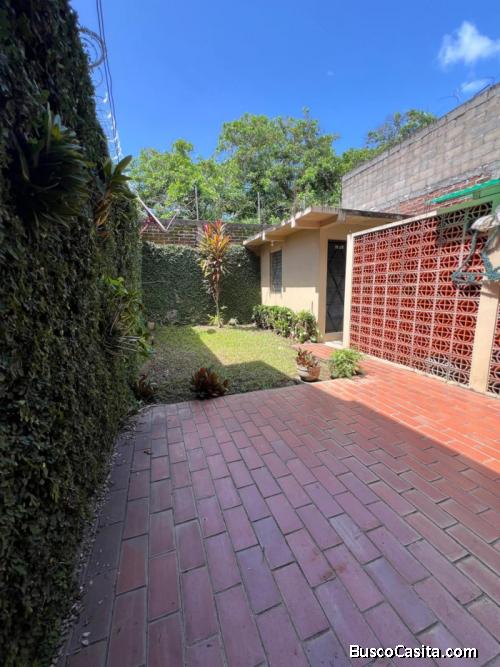 Casa de oportunidad en venta Centro de Ahuachapán