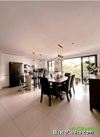 Espléndida Vivienda en Antibes Escalón con Vistas Naturales en San Salvador