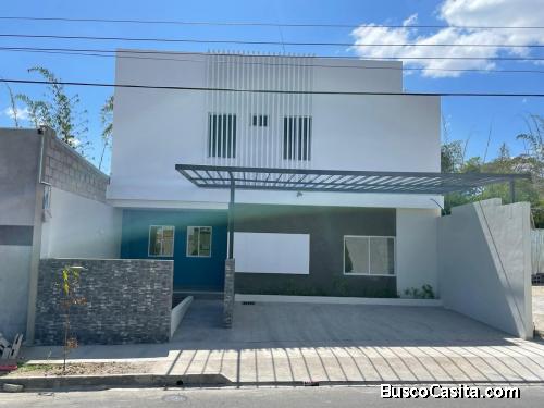 Casa a estrenar de 4 dormitorios en Residencial El Sinaí