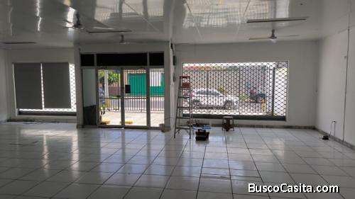Local comercial en alquiler en Santa Tecla 