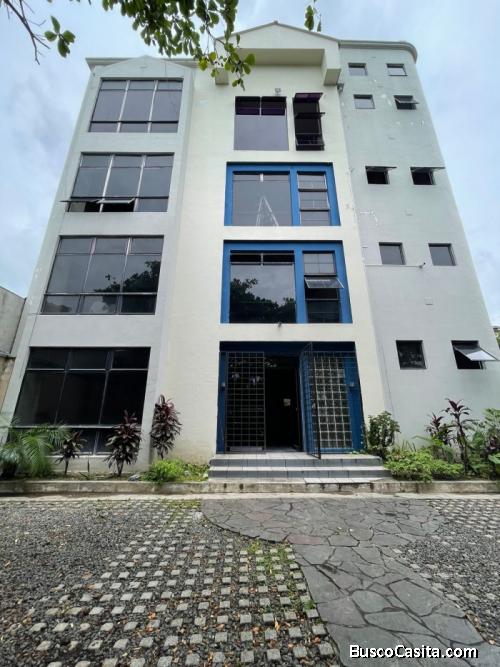 Alquiler de edifico sobre Avenida Olimpica