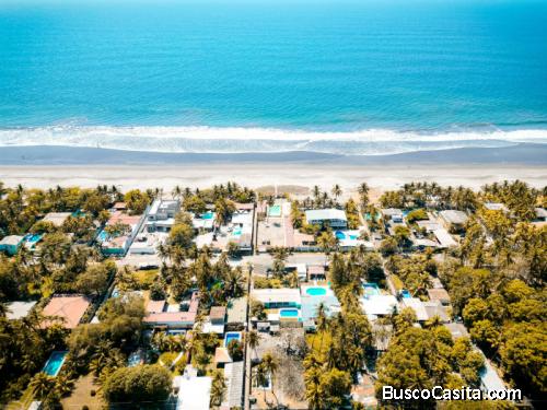 Terrenos de playa dentro de residencial privado con control de acceso y rancho de playa