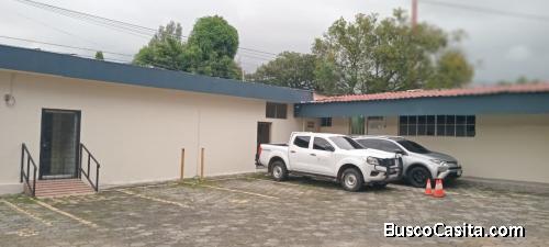 Local Comercial en Alquiler – Ubicación Estratégica Zona BLVD de los Próceres (En frente de torre Cu
