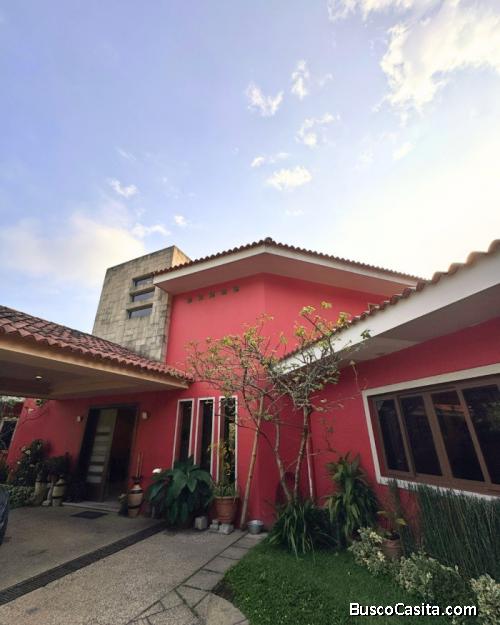 Casa en venta en Quintas de Santa Elena, Nuevo Cuscatlán con opción de renta