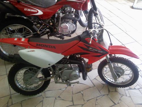 VENDO MOTO HONDA CR70F 2006