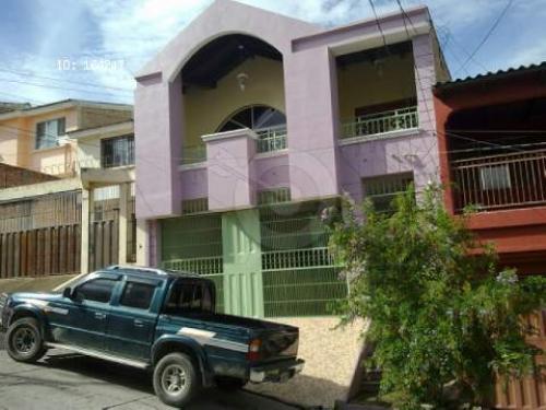 Venta de casa en Res. Plaza