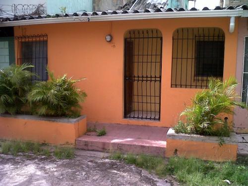 Venta de casa en Res. Prados Universitarios