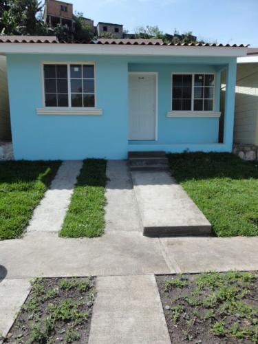 Venta Casa Res. Laureles Real