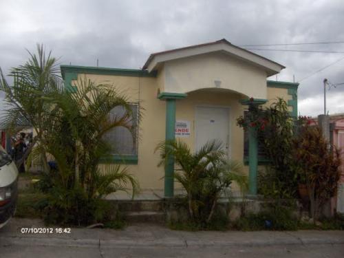VENTA DE CASA RESIDENCIAL  EL MANANTIAL, SALIDA AL SUR, KM.16