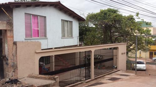 SE VENDE CASA EN ALTOS DE LA JOYA! URGE VENDER!