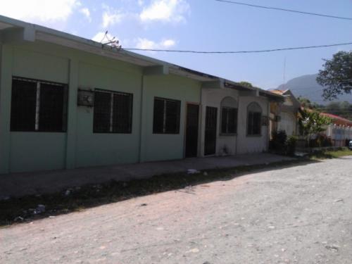 SE ALQUILA APARTAMENTO COLONIA PIZZATY