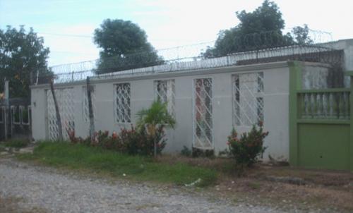SE VENDE CASA  COL.VISTA AL MAR