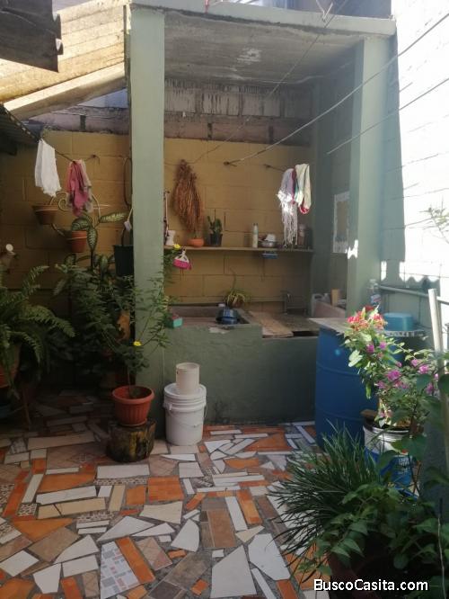 CASA EN VENTA COLONIA 21 DE OCTUBRE