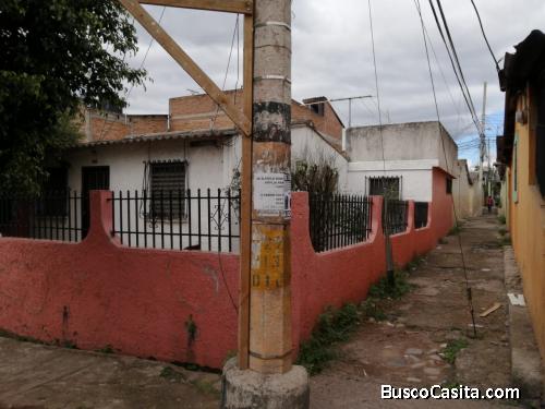 CASA EN VENTA COLONIA KENNEDY