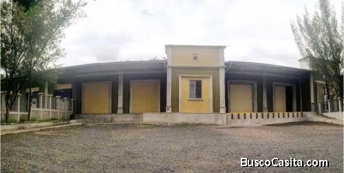 BODEGA EN RENTA EN COMPLEJO PRIVADO