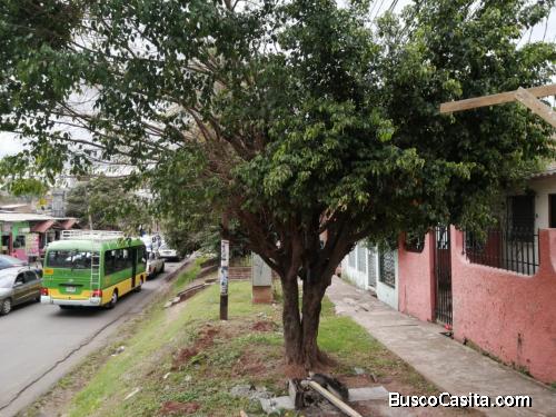 CASA EN VENTA COLONIA KENNEDY