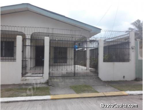 Casa en venta Residencial El Toronjal La Ceiba, cerca de Mall Megaplaza