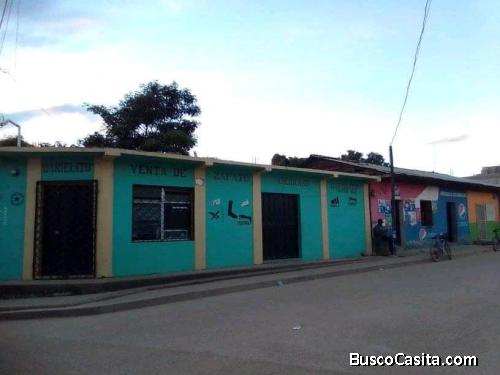 Venta de 4 casas en una, media cuadra completa y buena plusvalía