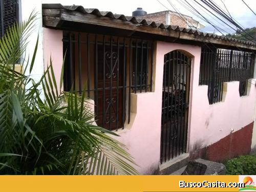 SE VENDE LINDA CASA PEATONAL EN LA COLONIA GUAYMURAS 