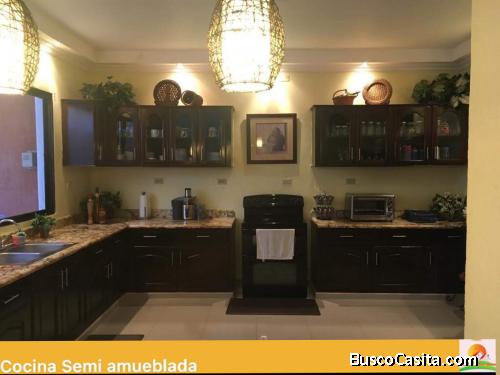 SE VENDE LINDA CASA EN RESIDENCIAL LAS UVAS 
