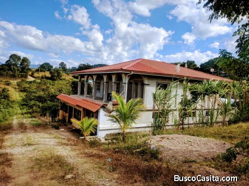 ¡CASA EN VENTA! -La Entrada Copán 
